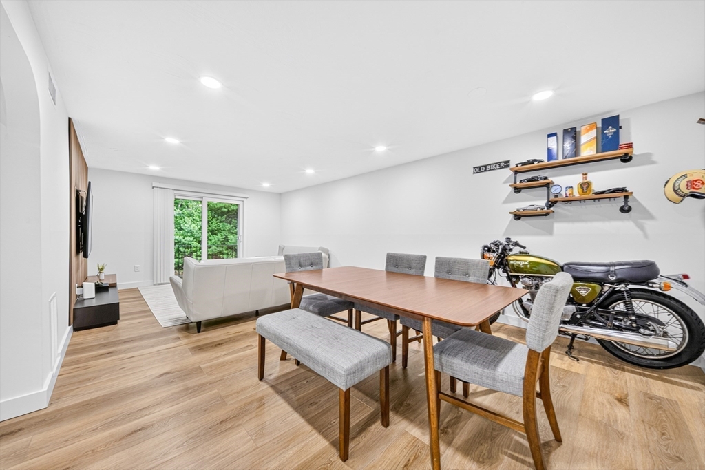 11 Shadowbrook Ln #22, Milford, MA Photo #18