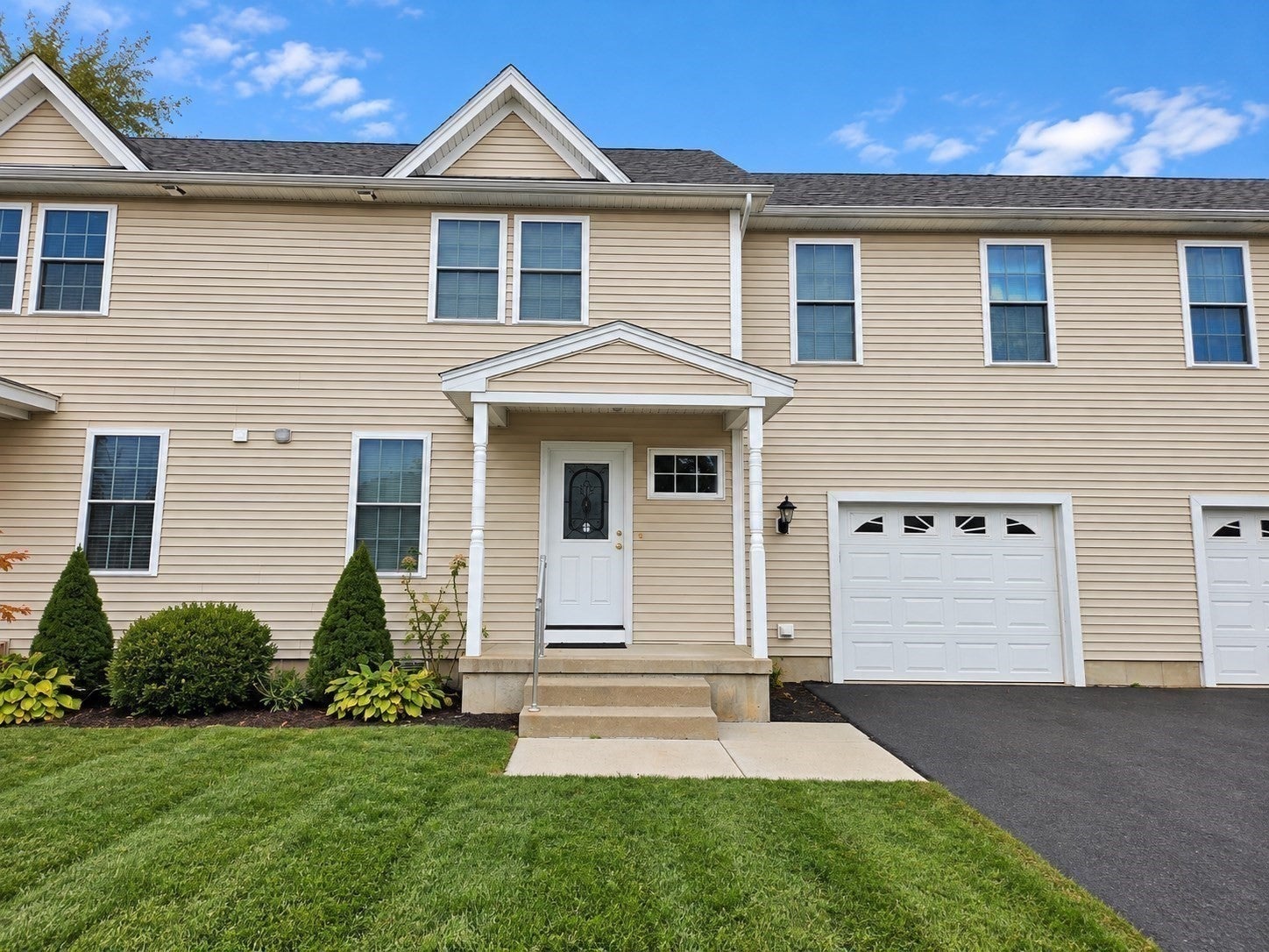 54 East Silver Street #C, Westfield, MA, 54 East Silver Street #C, Westfield, MA Photo #2
