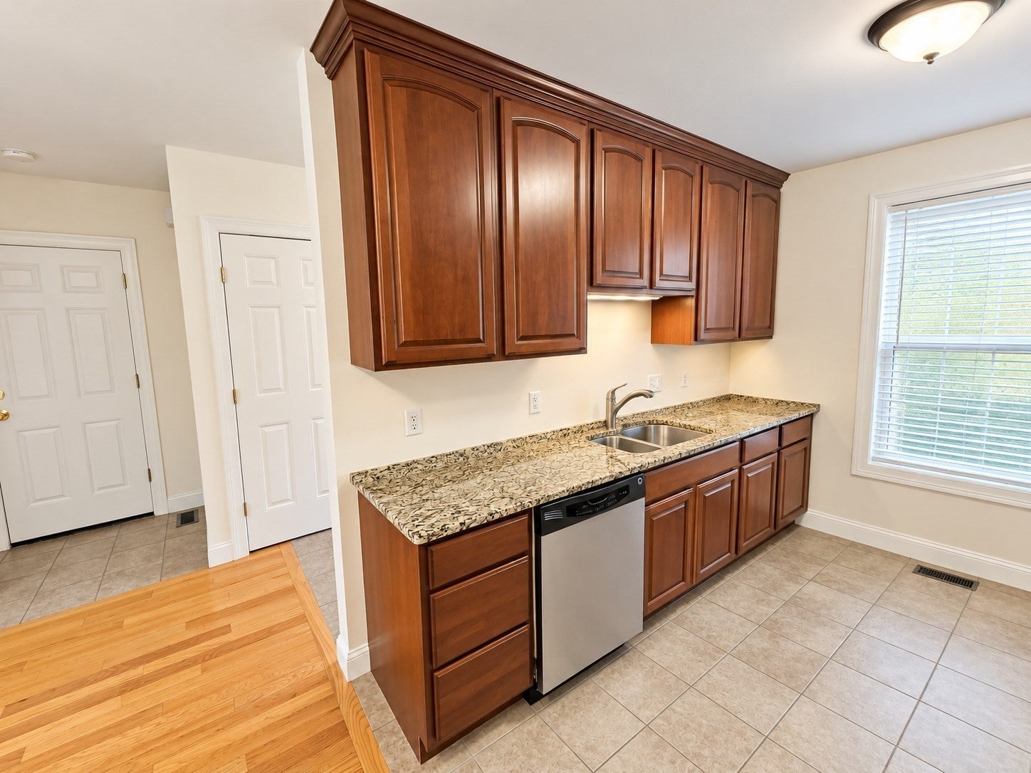 54 East Silver Street #C, Westfield, MA, 54 East Silver Street #C, Westfield, MA Photo #7