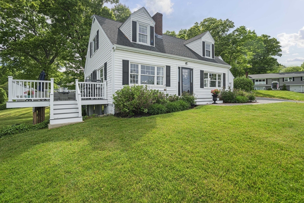 11 Boles Rd