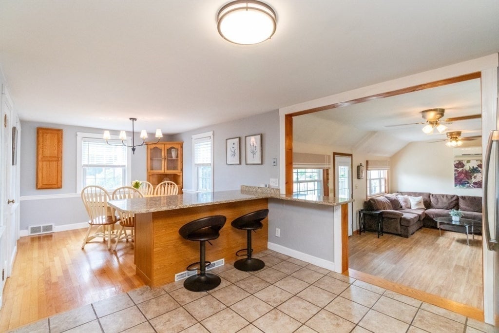 52 Chisholm Rd, Weymouth, MA Photo #8