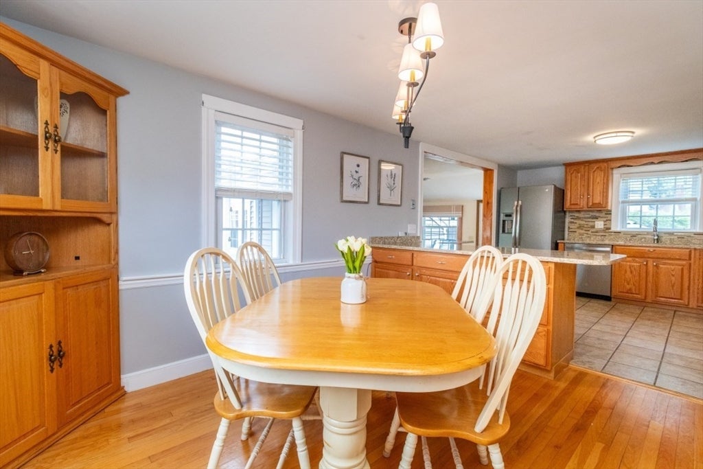 52 Chisholm Rd, Weymouth, MA Photo #9