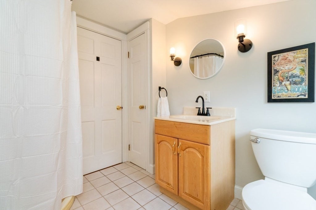 52 Chisholm Rd, Weymouth, MA Photo #19