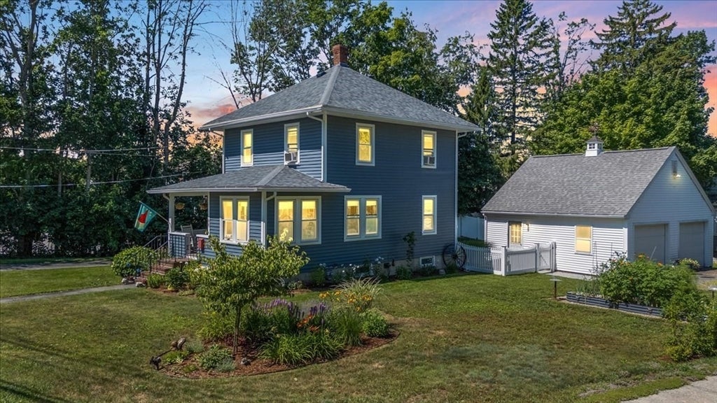 Photo of 65 Congress St, Amesbury, MA
