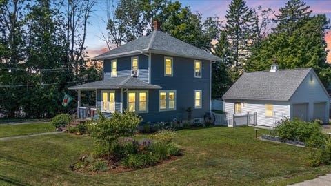 Photo of 65 Congress St, Amesbury, MA 01913 (MLS # 73561566)
