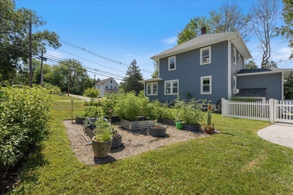 65 Congress St, Amesbury, MA Photo #31