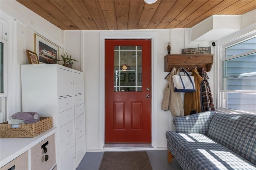 65 Congress St, Amesbury, MA Photo #25