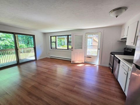 Photo of 844 Route 28 #8A, Yarmouth, MA 02664 (MLS # 73542415)