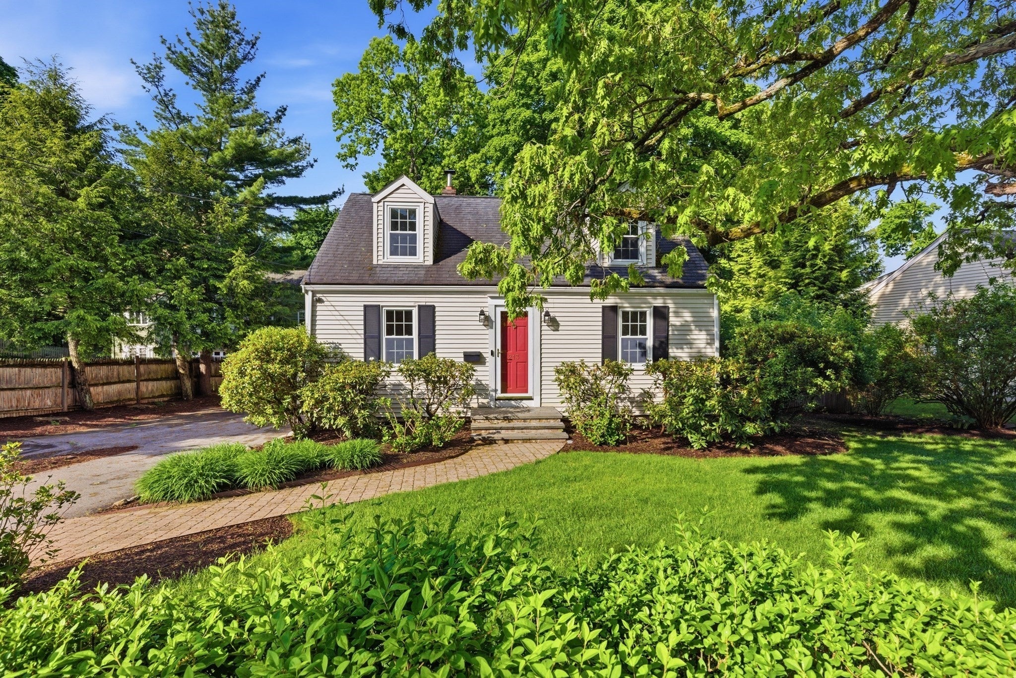 213 Hunnewell Street, Needham, MA, 213 Hunnewell Street, Needham, MA Photo #4
