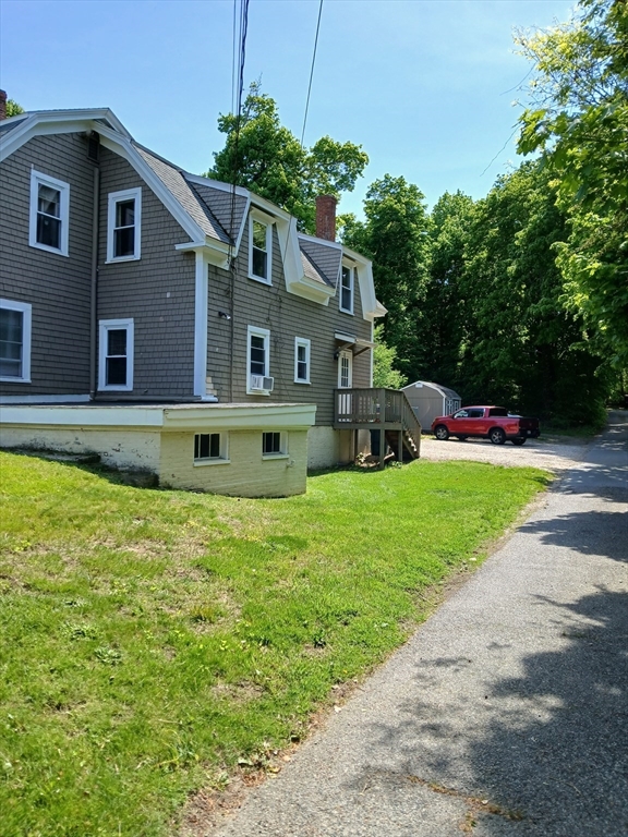 210 Court St
