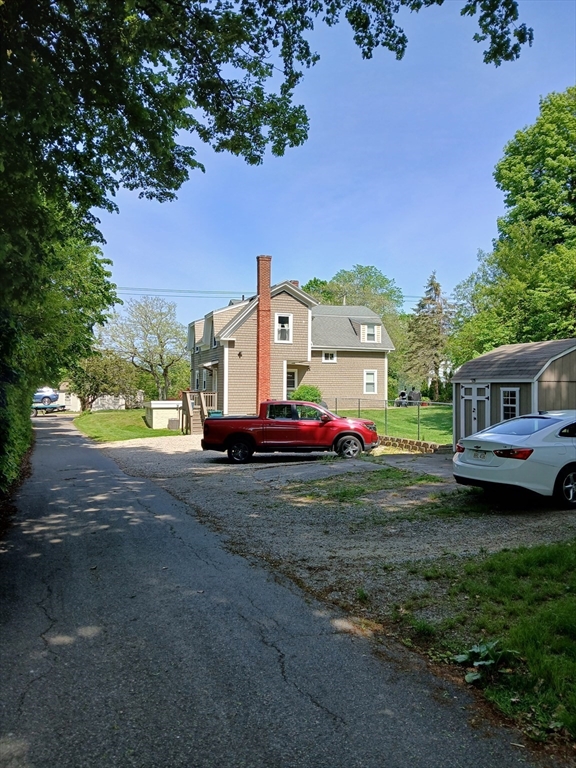 210 Court St