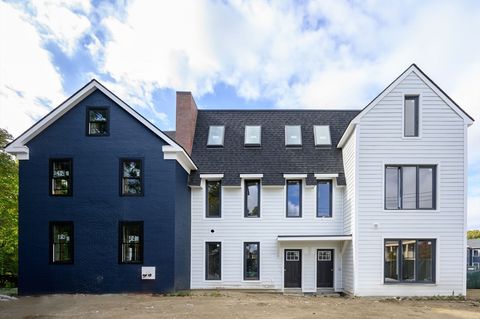 29R Ashland St 29R Boston MA 02122