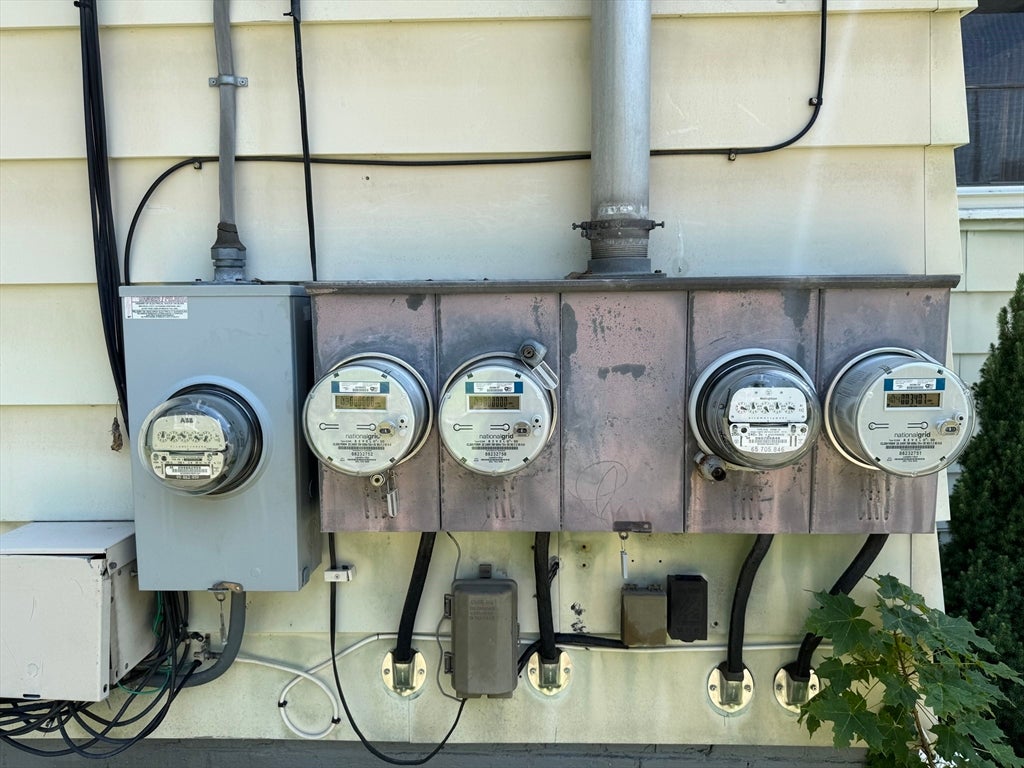 48 Union St, Southbridge, MA, 48 Union St, Southbridge, MA Photo #4