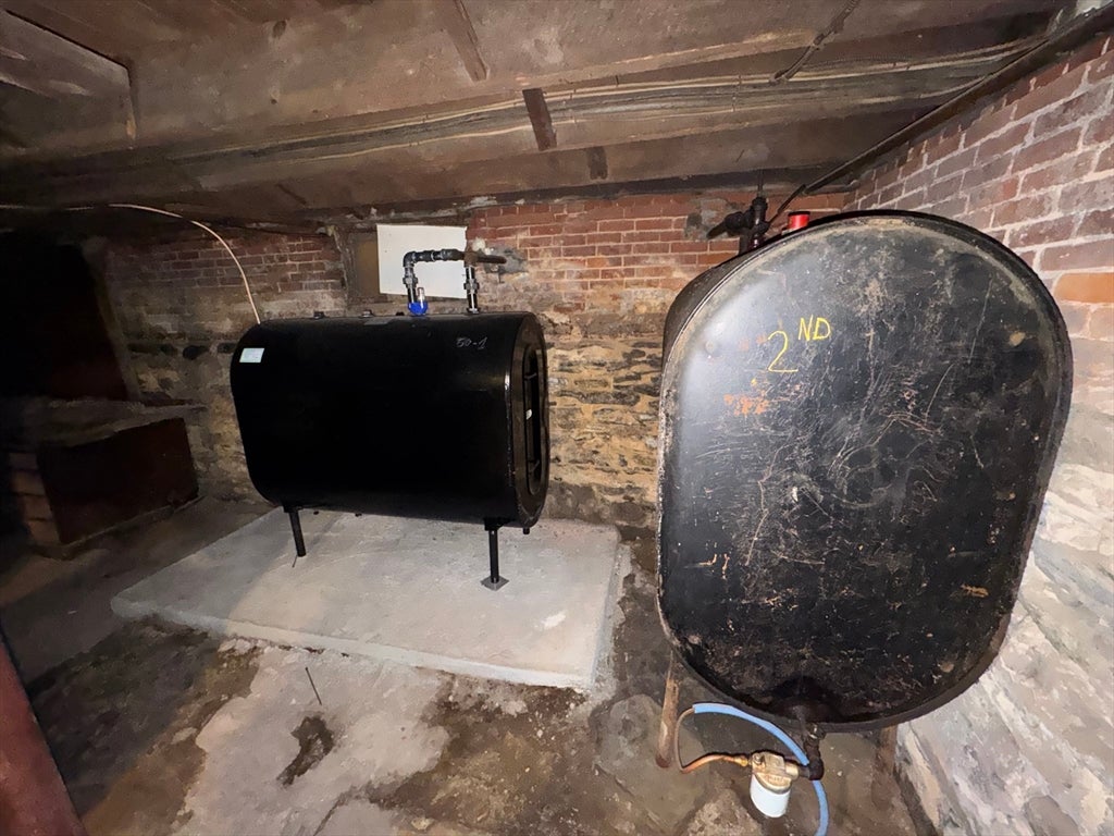 48 Union St, Southbridge, MA, 48 Union St, Southbridge, MA Photo #24