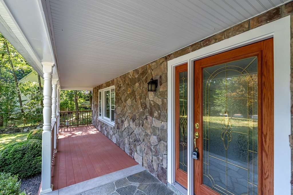 22 Old Coach Rd