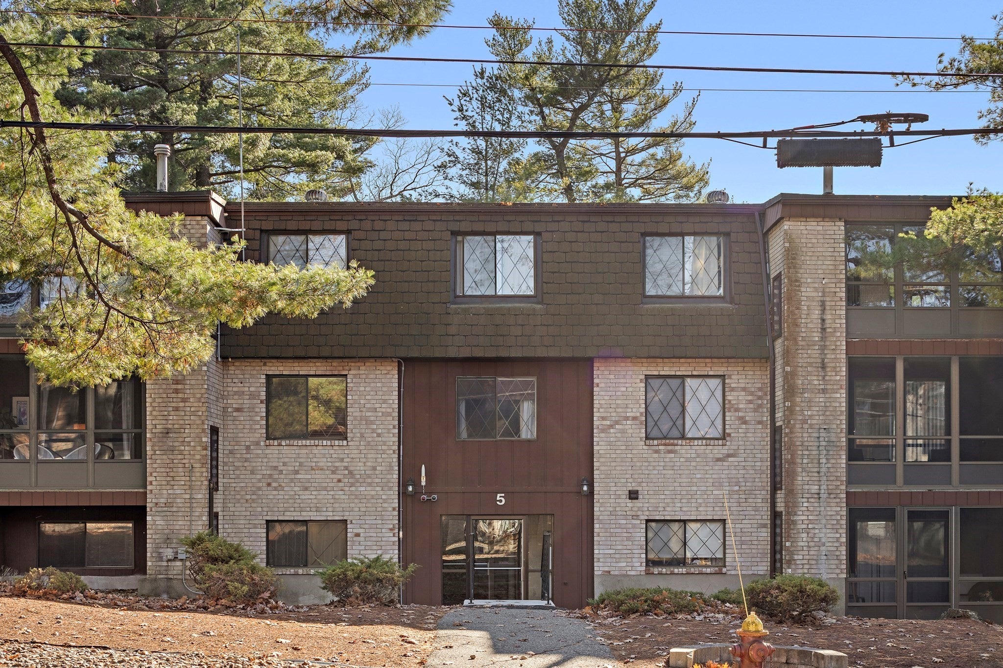 5 Greenbriar Dr 204
