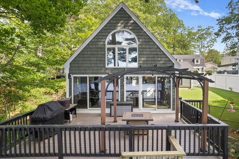34 Lake Shore Dr S Westford MA 01886