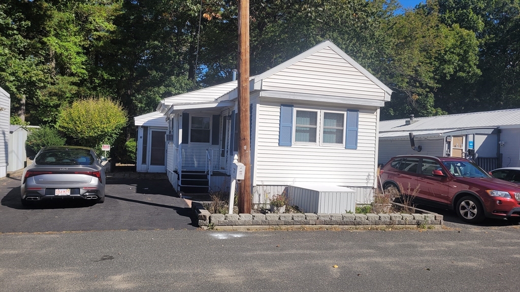 846 Broadway 40