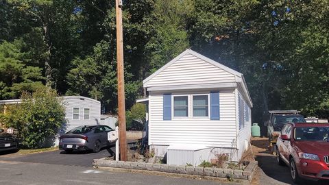Photo of 846 Broadway #40, Saugus, MA 01906 (MLS # 73441816)