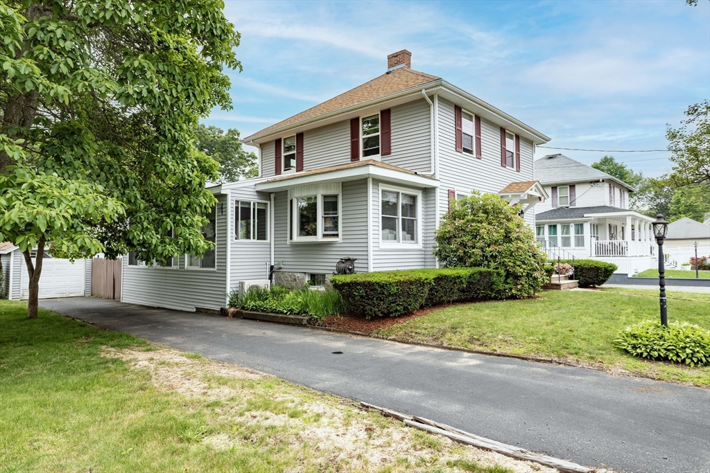 17 Davis Ave