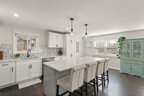 7 Manning Rd Chelmsford MA 01824