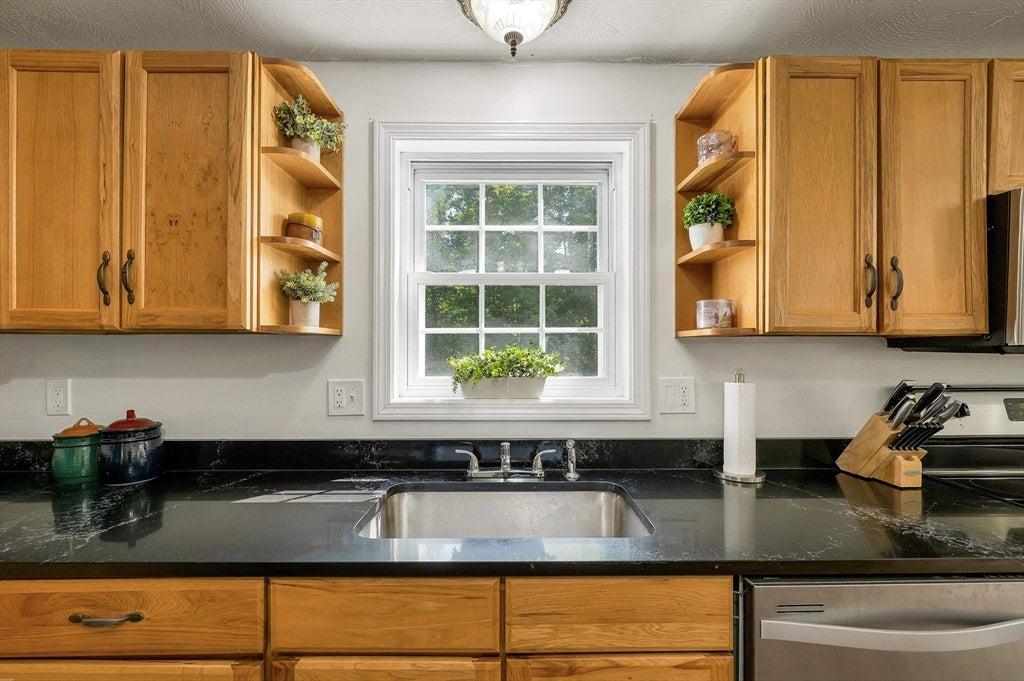 197 Grapevine RD, Dunbarton, NH, 197 Grapevine RD, Dunbarton, NH Photo #12