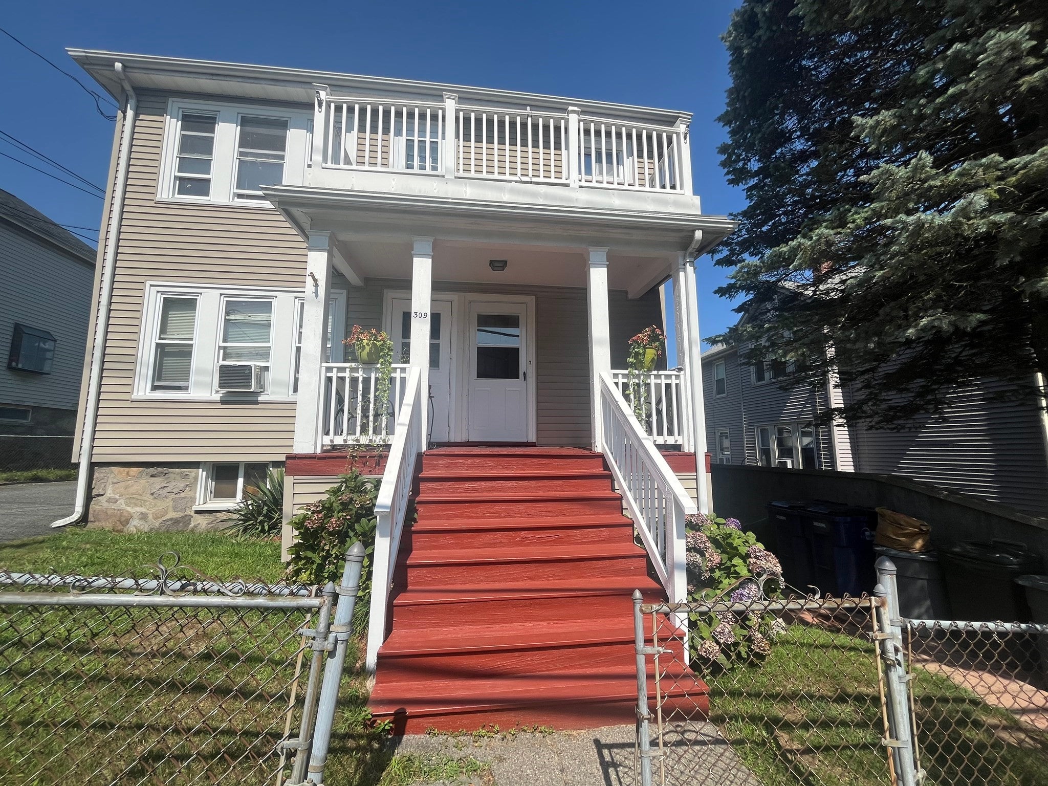 309 Kittredge ST