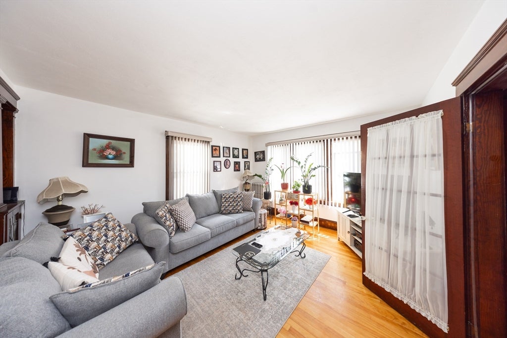 87 Fairfax Rd, Worcester, MA Photo #10