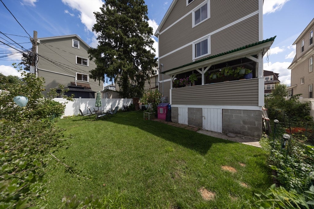 87 Fairfax Rd, Worcester, MA Photo #7