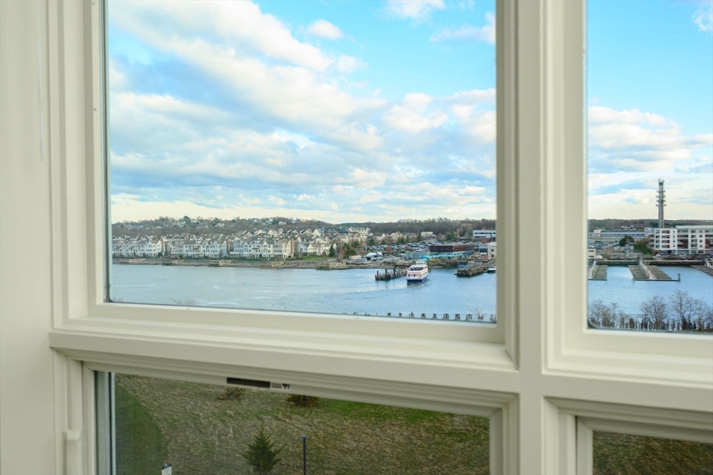 130 Broad Broad Reach 606