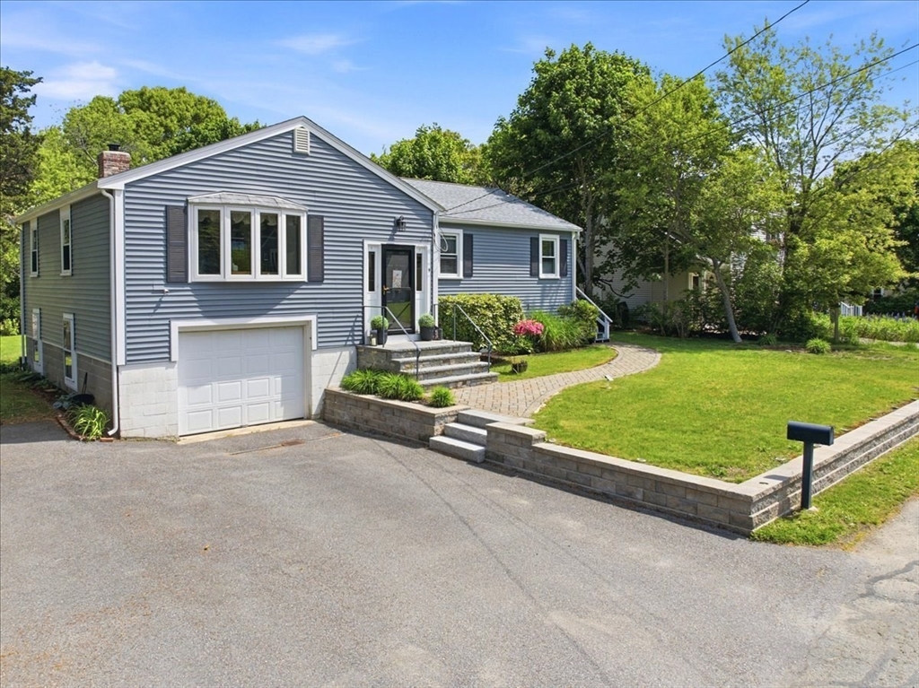 9 Cushing Dr