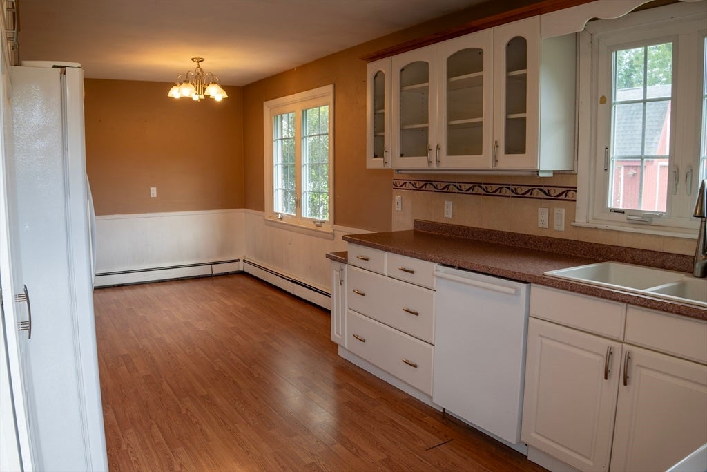 571 Mill St, Agawam, MA, 571 Mill St, Agawam, MA Photo #10
