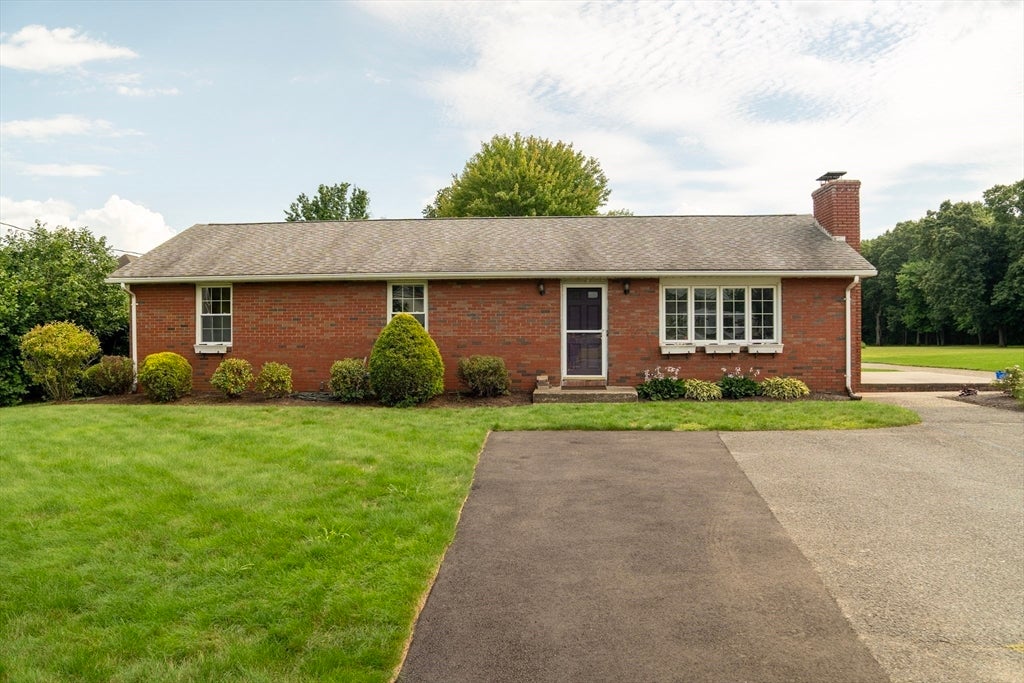 571 Mill St, Agawam, MA, 571 Mill St, Agawam, MA Photo #1