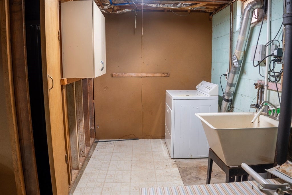 571 Mill St, Agawam, MA, 571 Mill St, Agawam, MA Photo #31