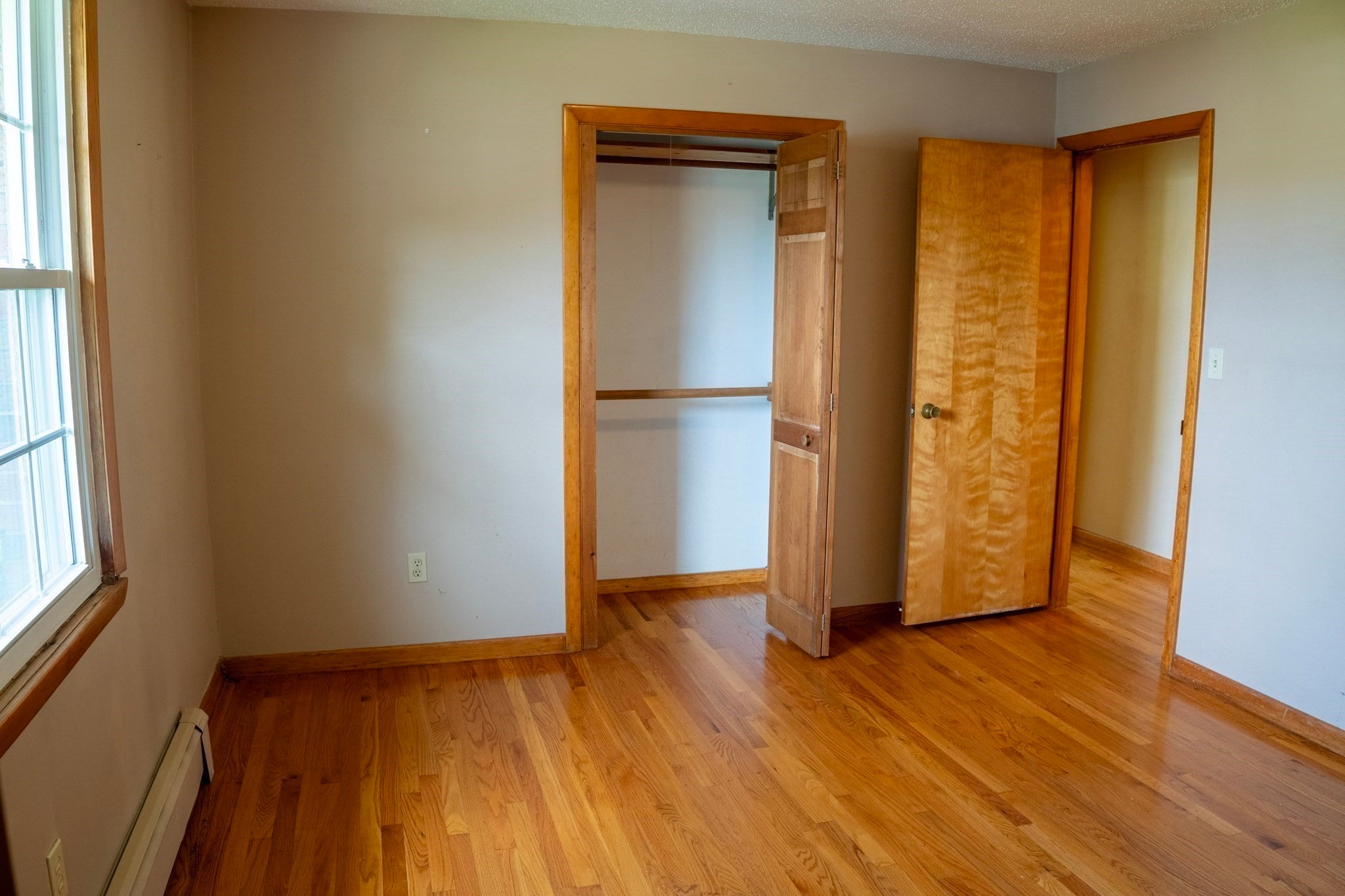 571 Mill St, Agawam, MA, 571 Mill St, Agawam, MA Photo #15