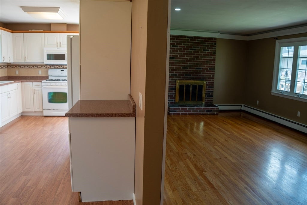 571 Mill St, Agawam, MA, 571 Mill St, Agawam, MA Photo #12