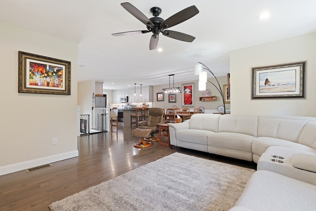 17 Cypress #1, Exeter, NH, 17 Cypress #1, Exeter, NH Photo #17