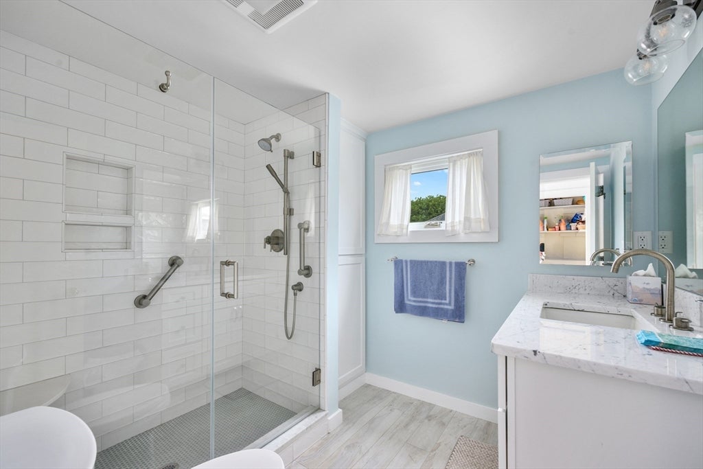 12 Wyndemere Bluffs Rd, Harwich, MA Photo #16