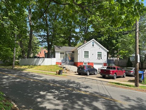 Photo of 139 Tiffany St, Springfield, MA 01108 (MLS # 73521754)