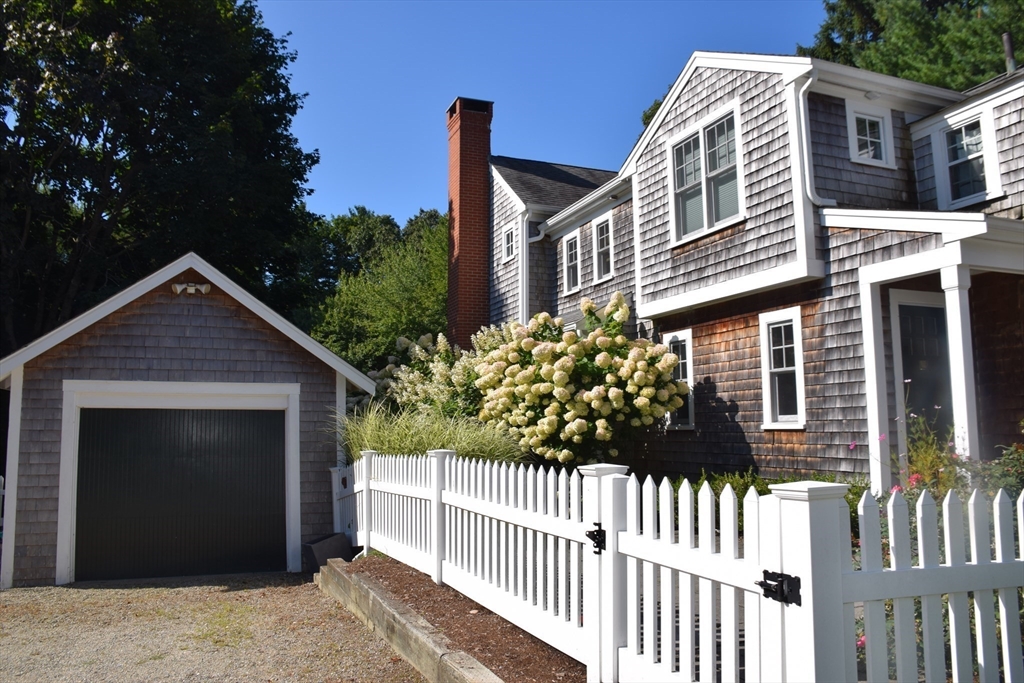266 Elm St