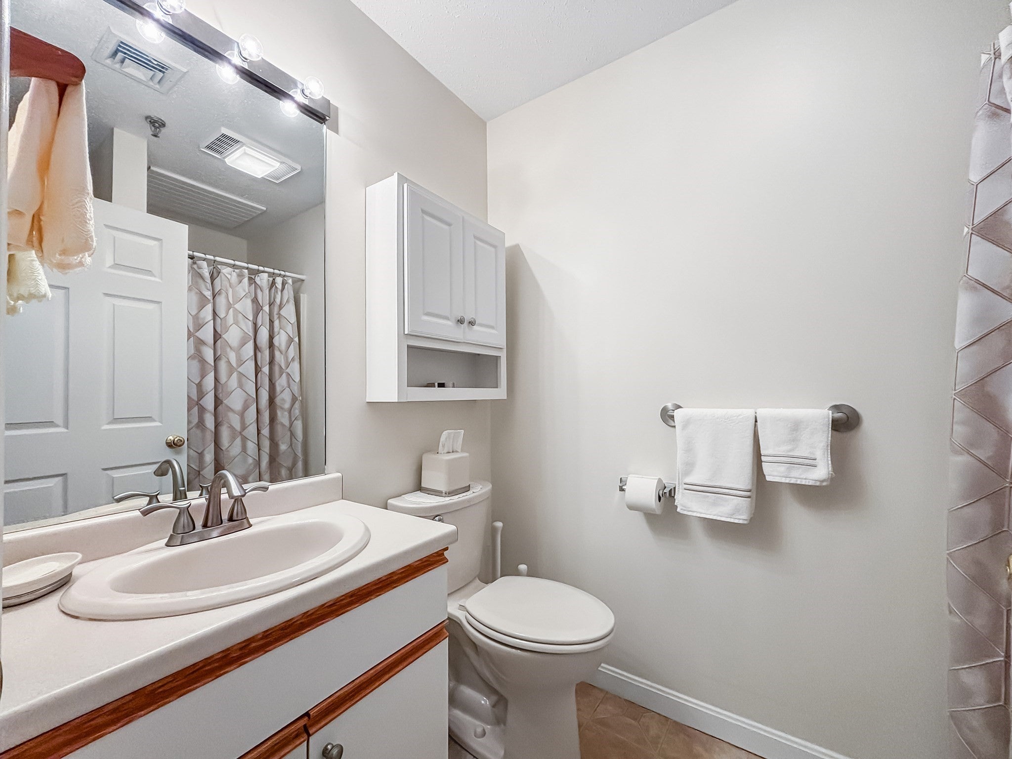 13 Dallas Dr #210, Dracut, MA, 13 Dallas Dr #210, Dracut, MA Photo #12