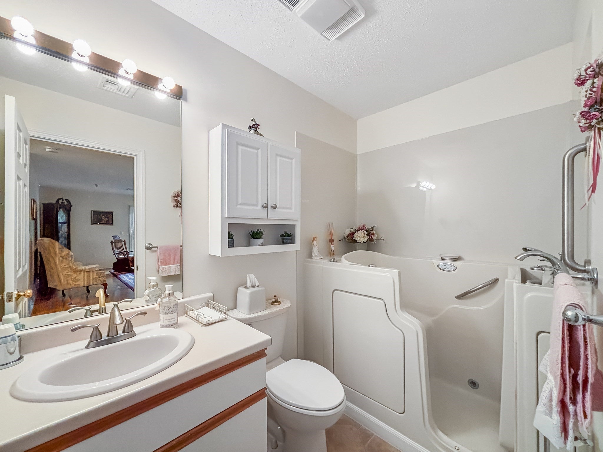 13 Dallas Dr #210, Dracut, MA, 13 Dallas Dr #210, Dracut, MA Photo #13