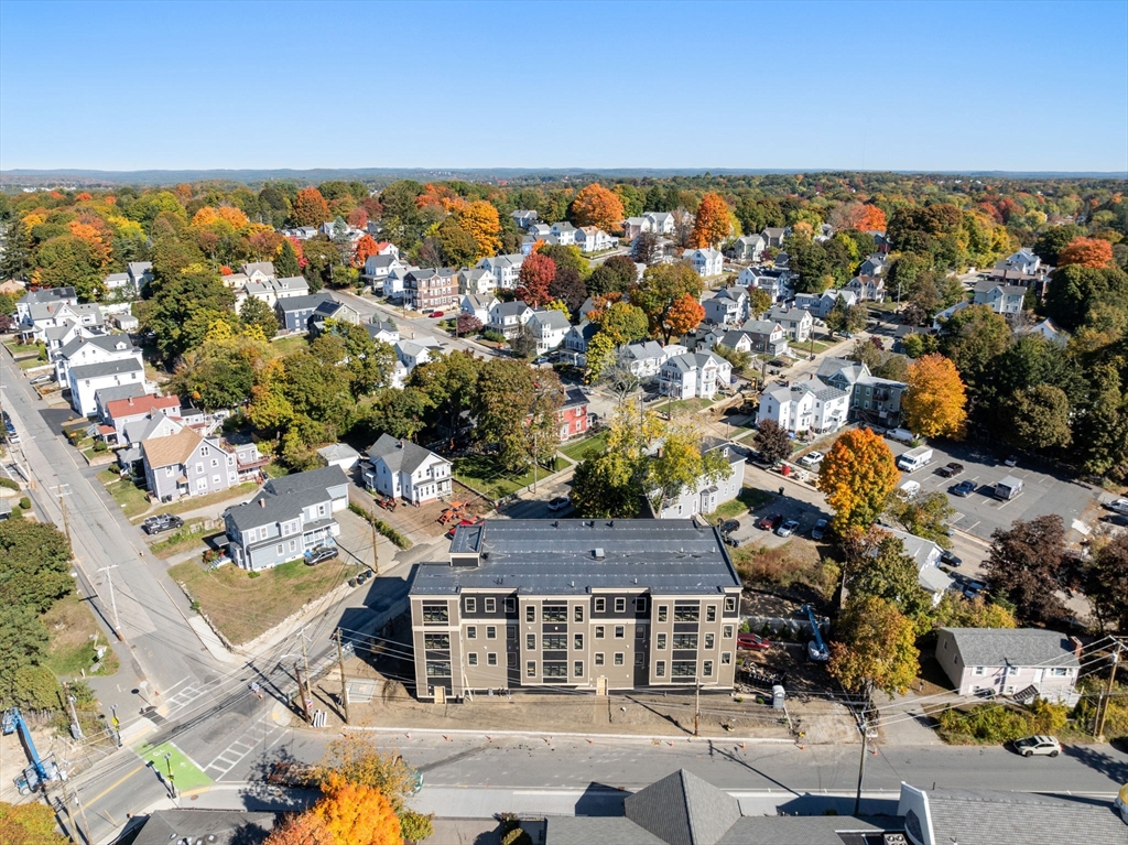 272 Lincoln St 202