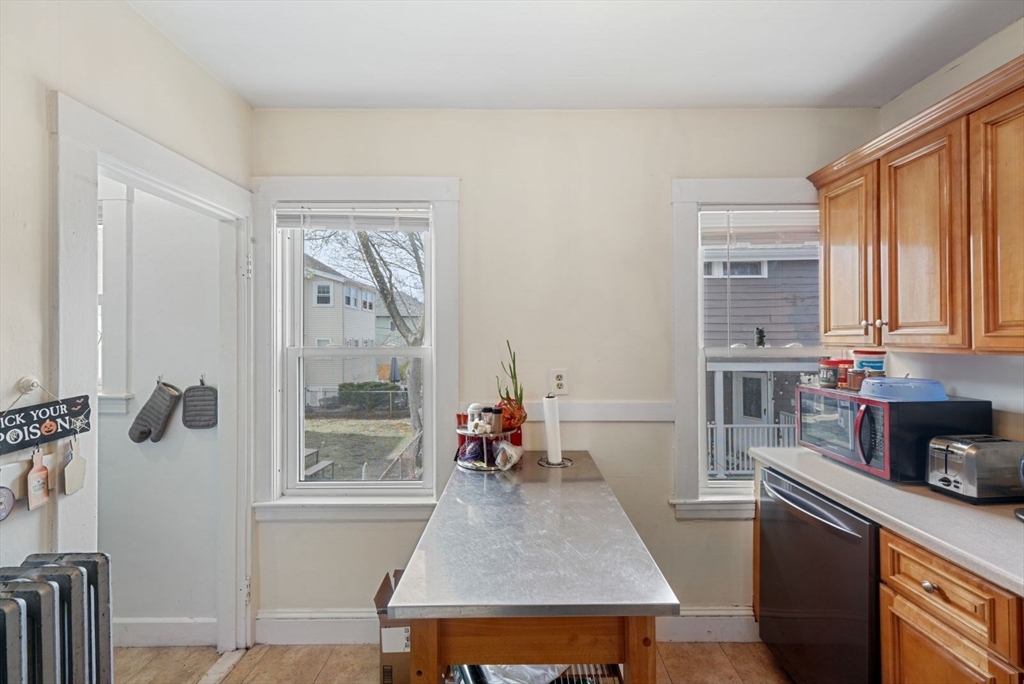 70-72 Montcalm Ave