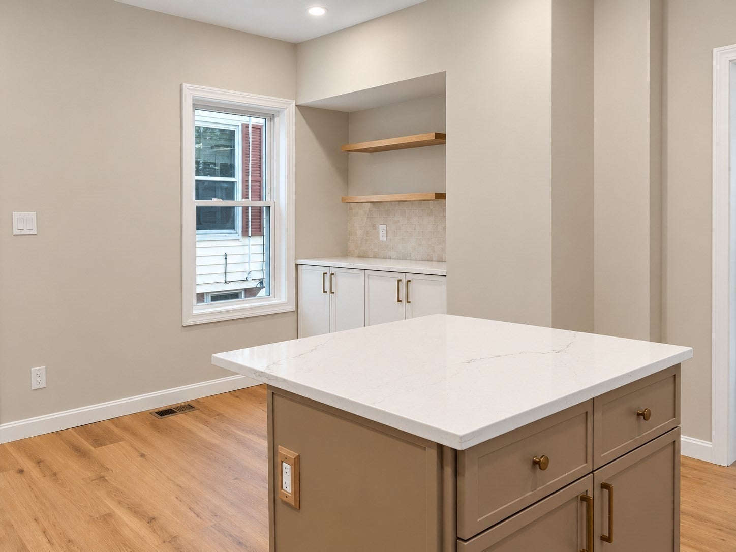 46 Otis St, Brockton, MA, 46 Otis St, Brockton, MA Photo #9