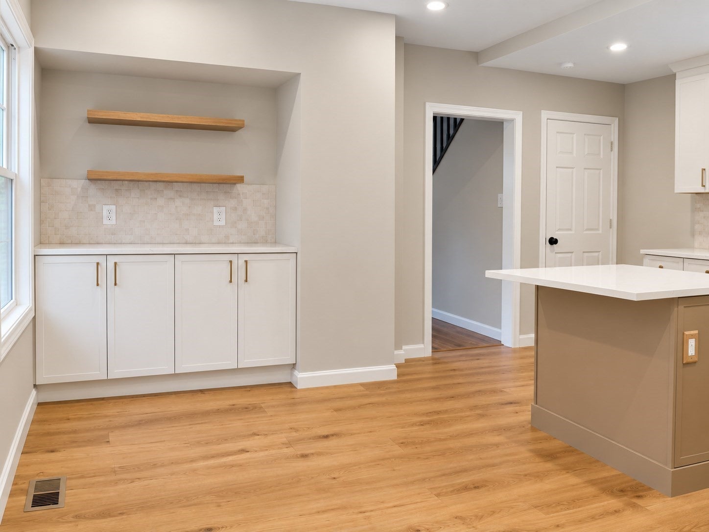 46 Otis St, Brockton, MA, 46 Otis St, Brockton, MA Photo #8