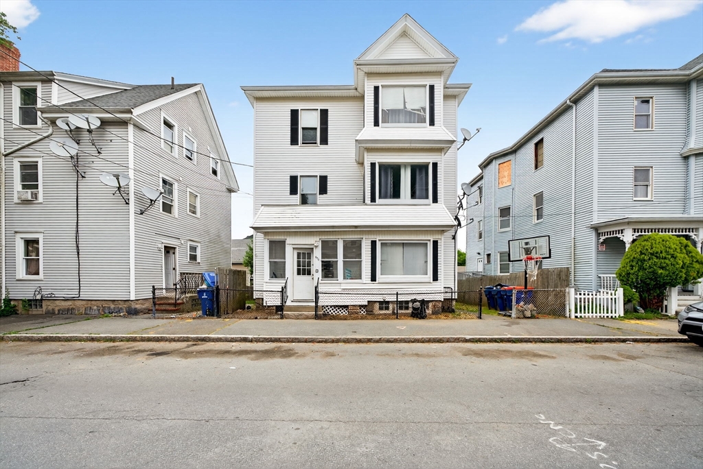 496 Summer St