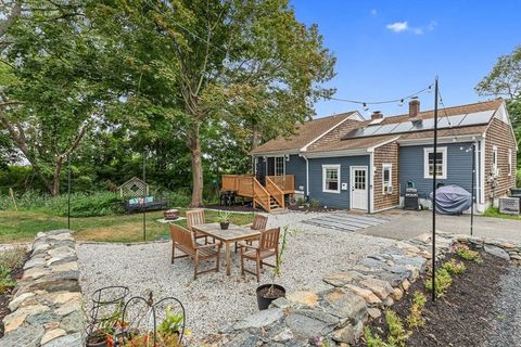 7 Ocean View Ave Swansea MA 02777