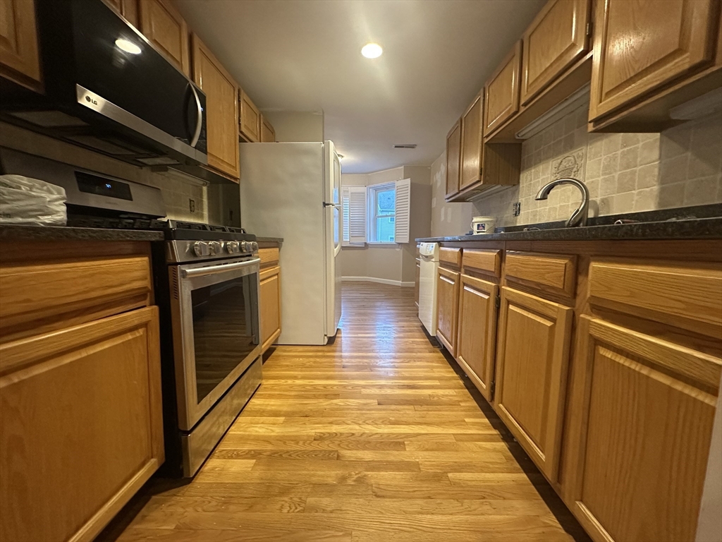 40 Tisdale Dr 40