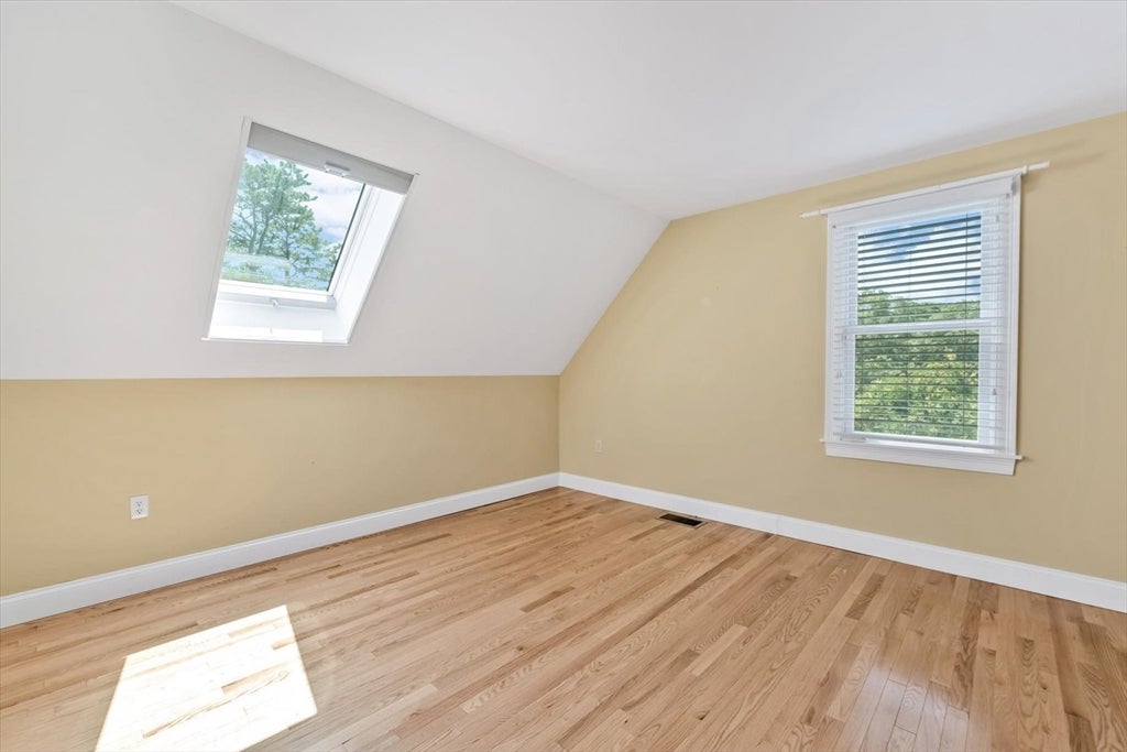 9 Elaine Road, Barnstable, MA Photo #24